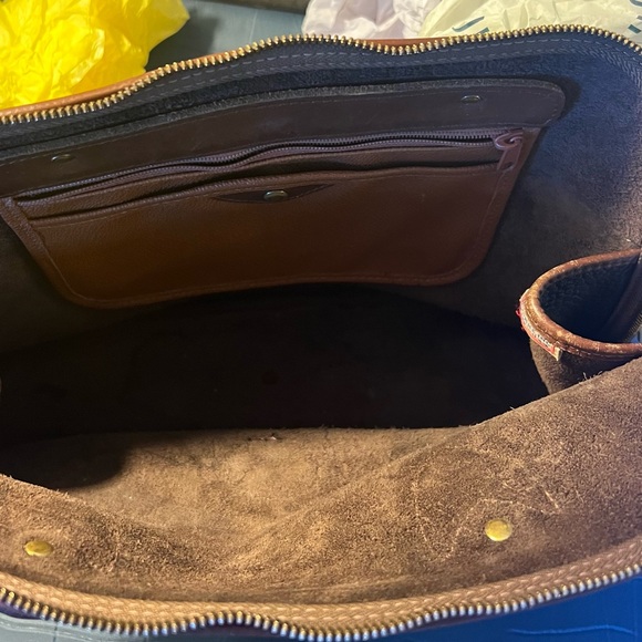 Dooney & Bourke Brown Leather Satchel with Structured Design - Picture 7 of 9